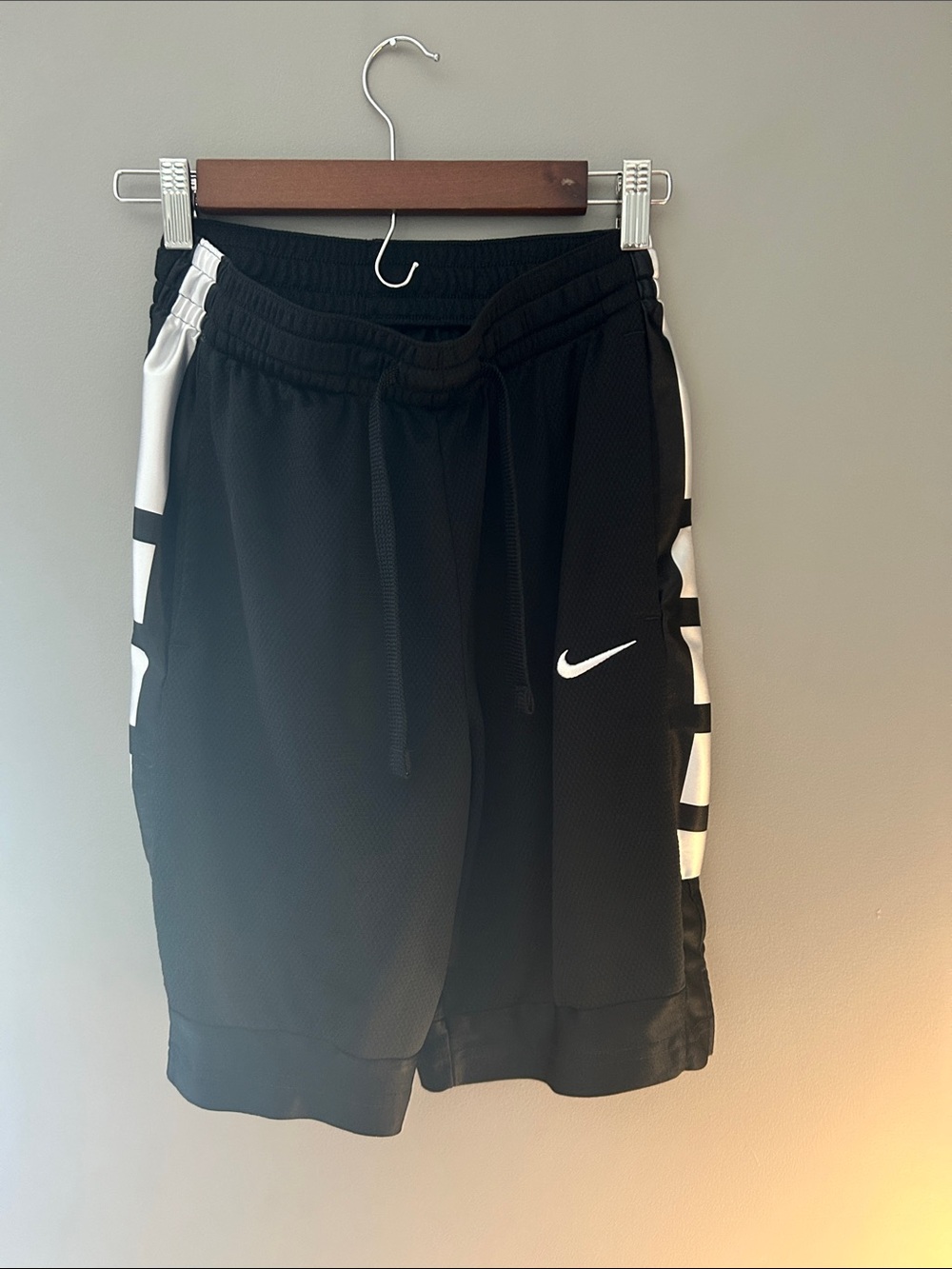 Nike Men’s Small Black Performance Basketball Shorts